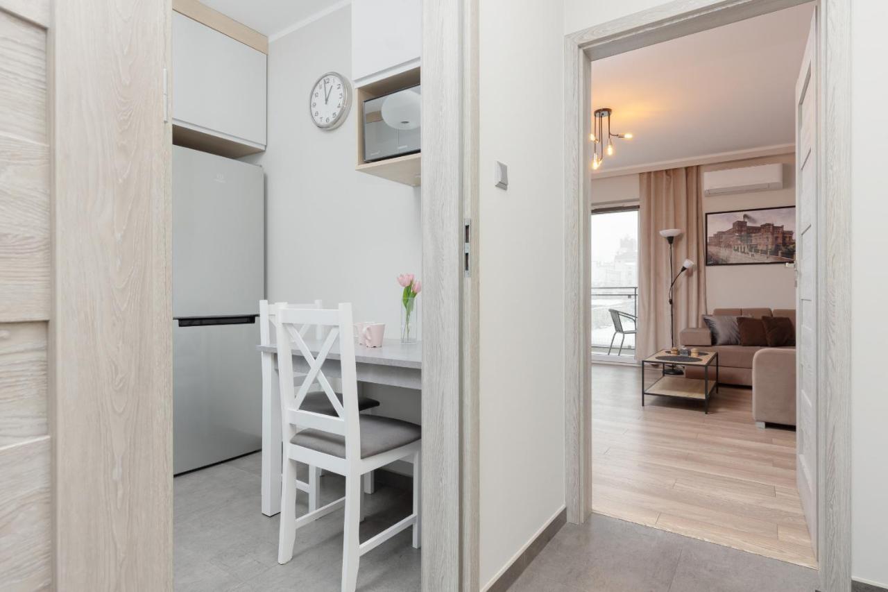 Modern One Bedroom Apartment With Parking In Lodz By Renters Prestige Екстериор снимка